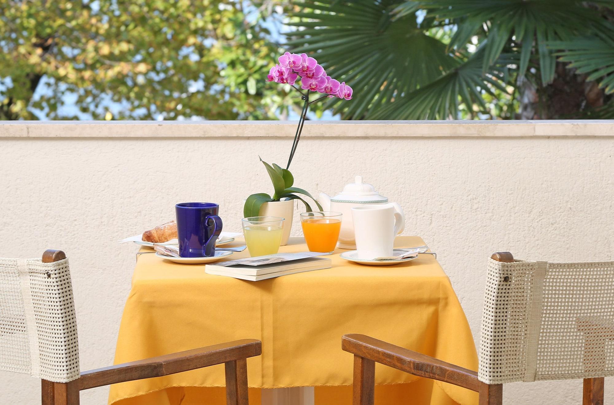 Hotel Nettuno バルドリーノ エクステリア 写真