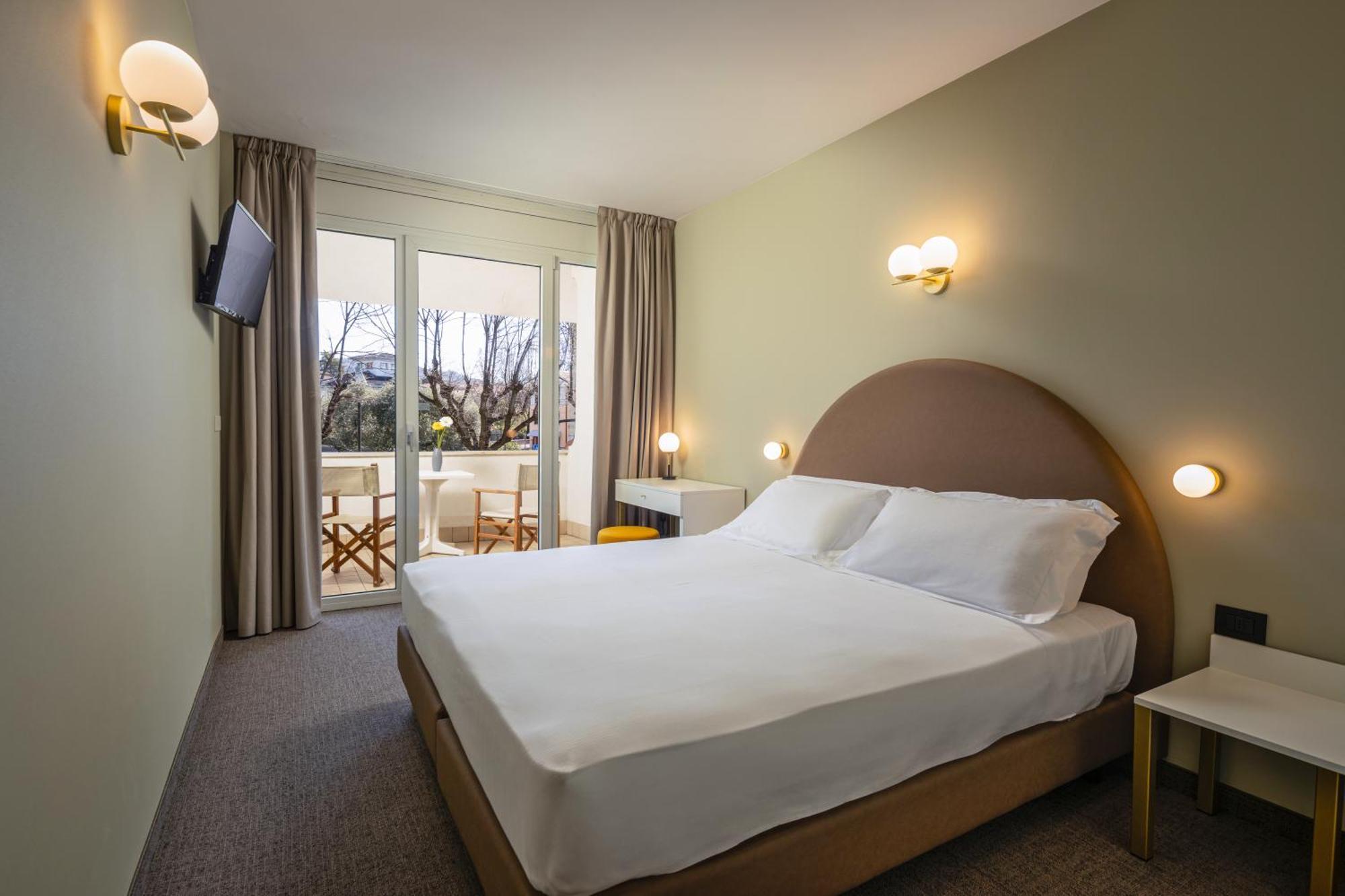 Hotel Nettuno バルドリーノ エクステリア 写真