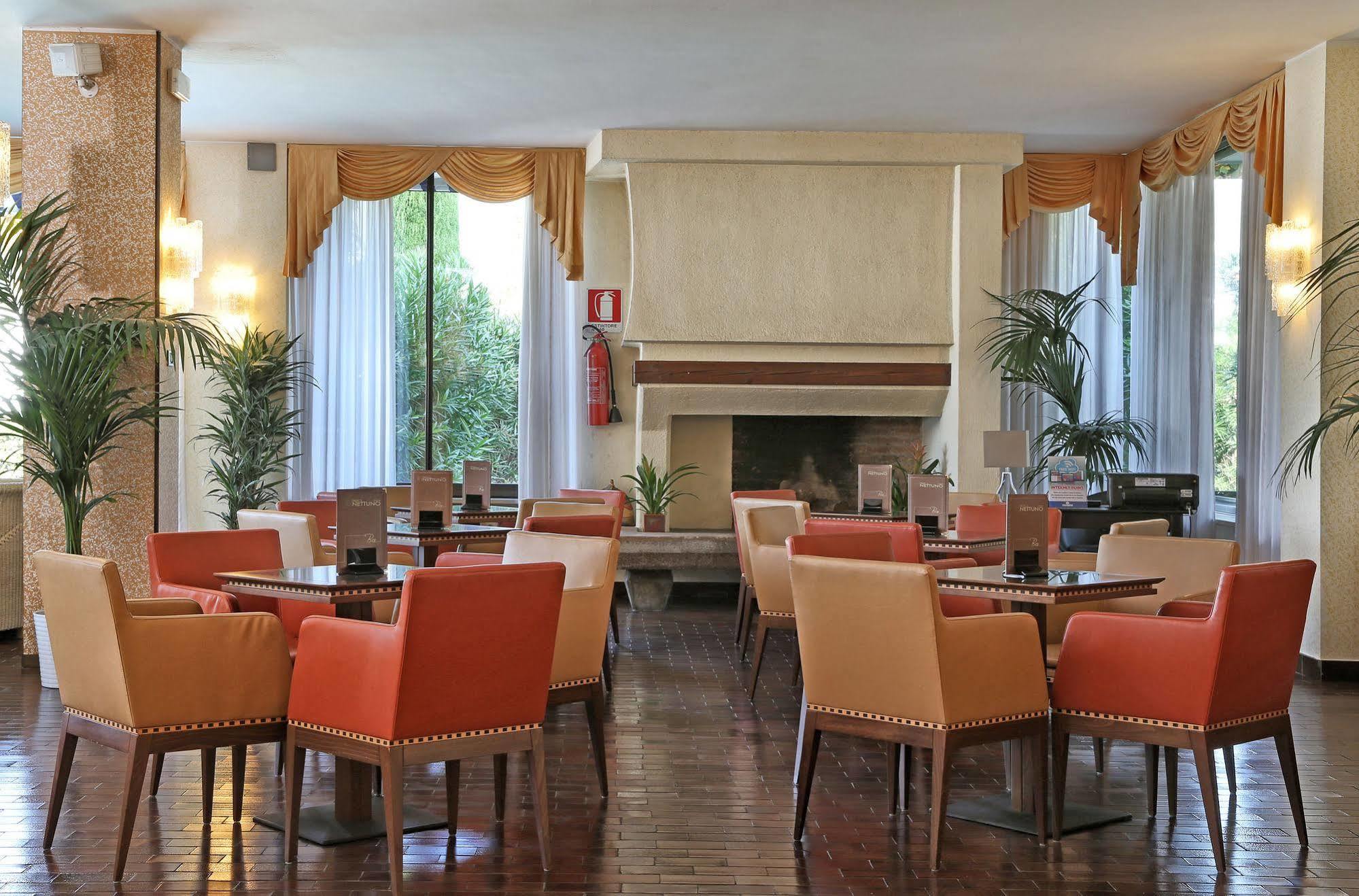 Hotel Nettuno バルドリーノ エクステリア 写真