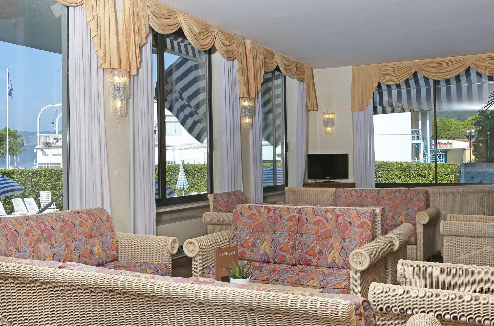 Hotel Nettuno バルドリーノ エクステリア 写真