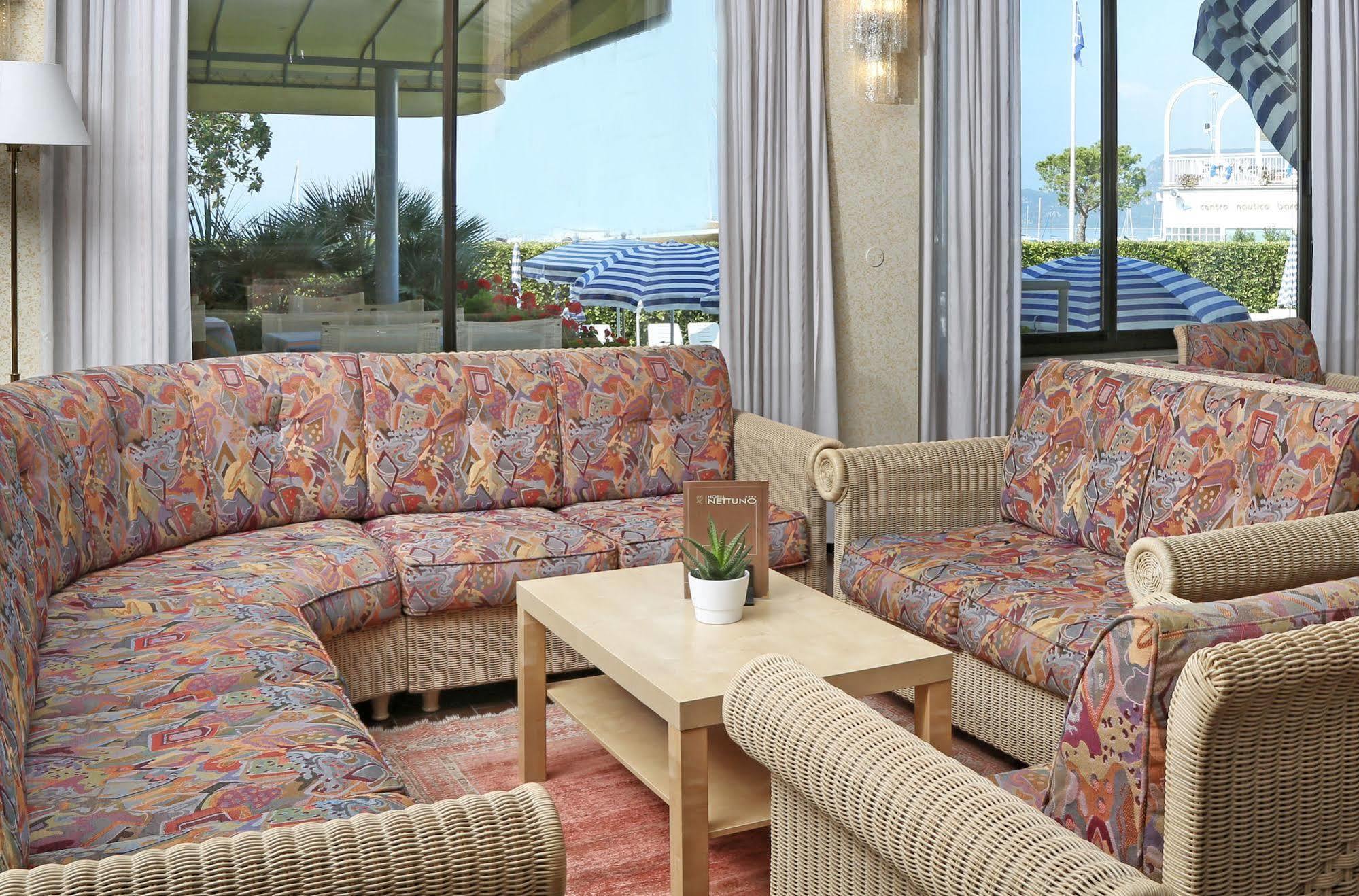 Hotel Nettuno バルドリーノ エクステリア 写真