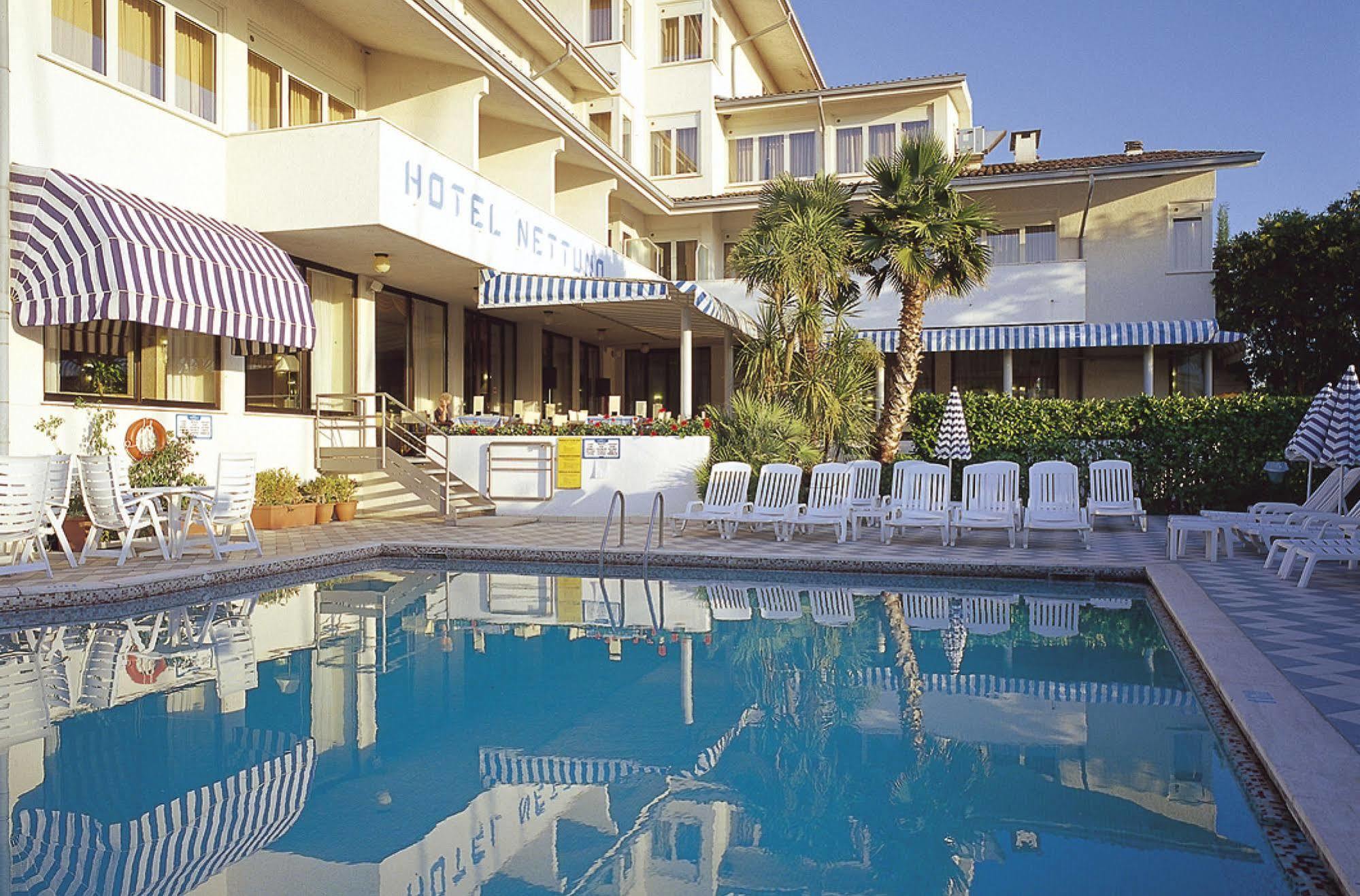Hotel Nettuno バルドリーノ エクステリア 写真